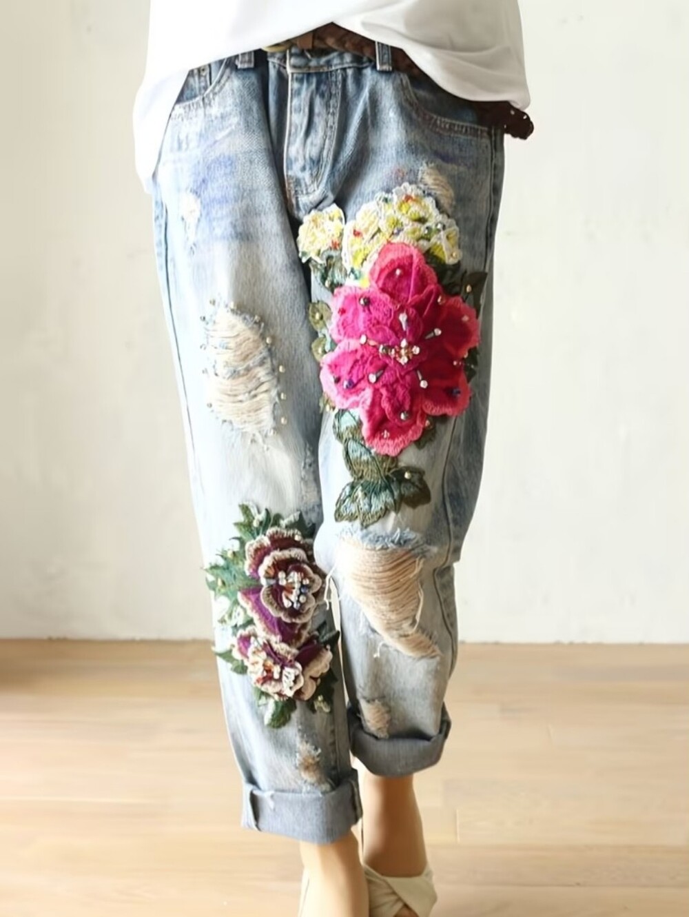 Women's Daily Flower-embroidered Denim Trousers, a Must for Autumn and Winter Fe